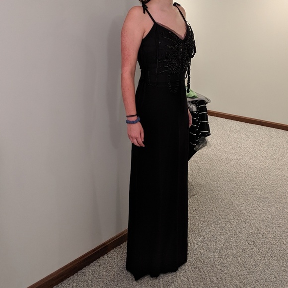 Roberto Rodriguez Gown - Picture 6 of 8